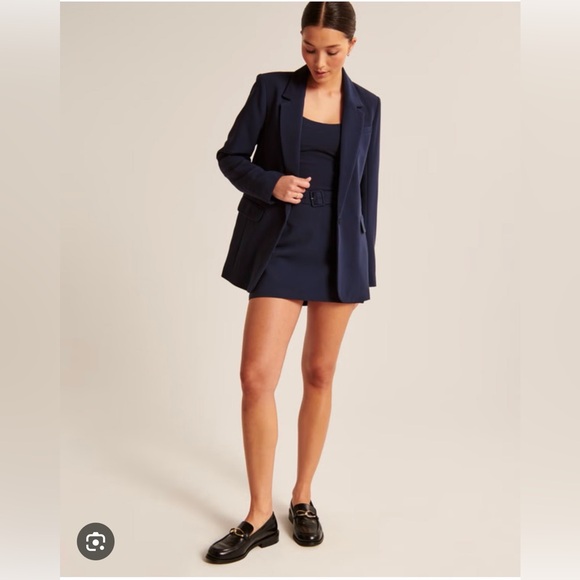 Abercrombie Elegant Navy Belted Skort large - Picture 5 of 6